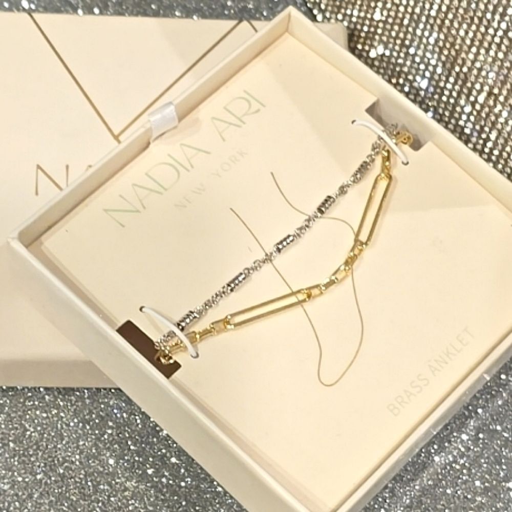 Nadia Ari New York Brass Anklet Set